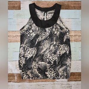 Suzy Shier Black and White Tank Top